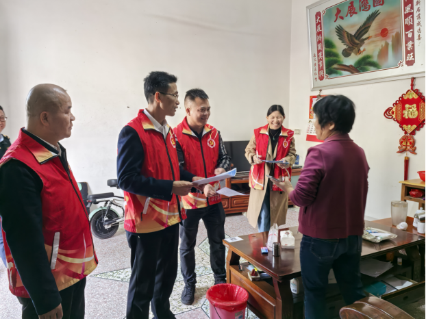 沈东宇率队到城南社区调研指导创文工作